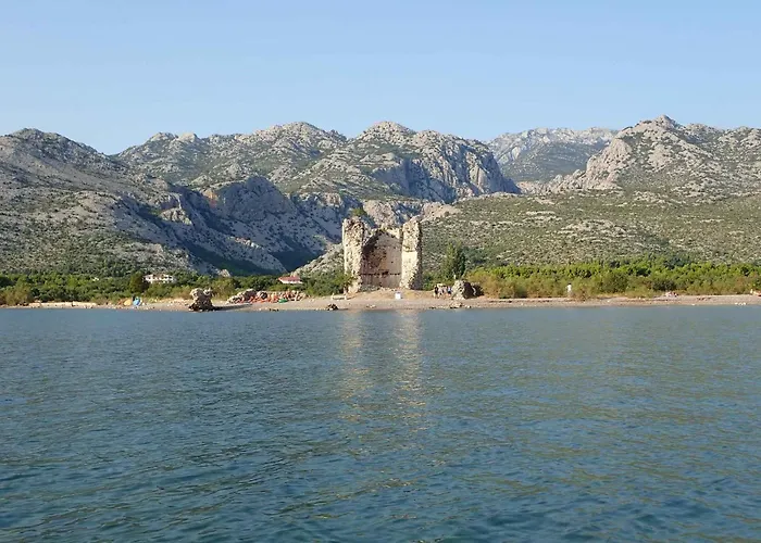 In Starigrad-paklenica 34822