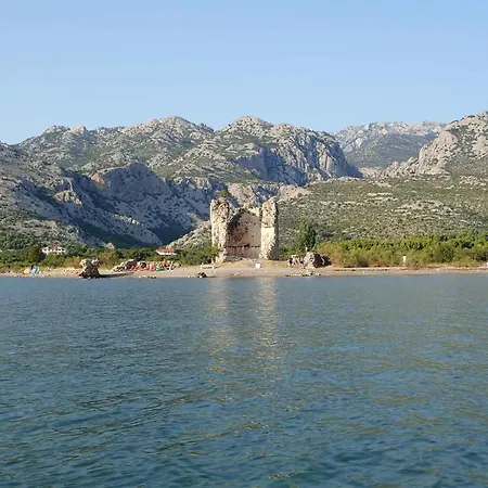 In Starigrad-paklenica 34822